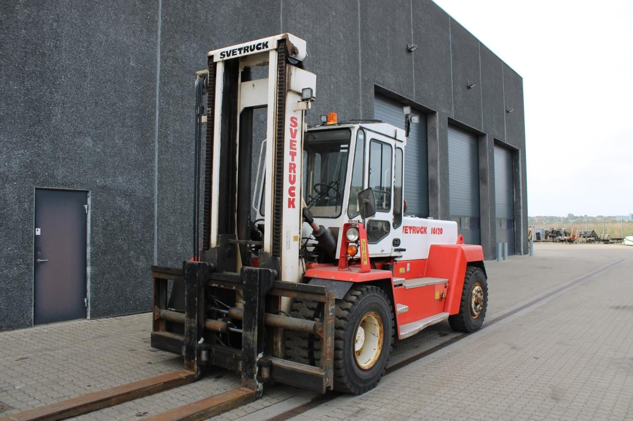 SveTruck 16120 - Dīzeļiekrāvējs: foto 3 SveTruck 16120 - Dīzeļiekrāvējs: foto 3