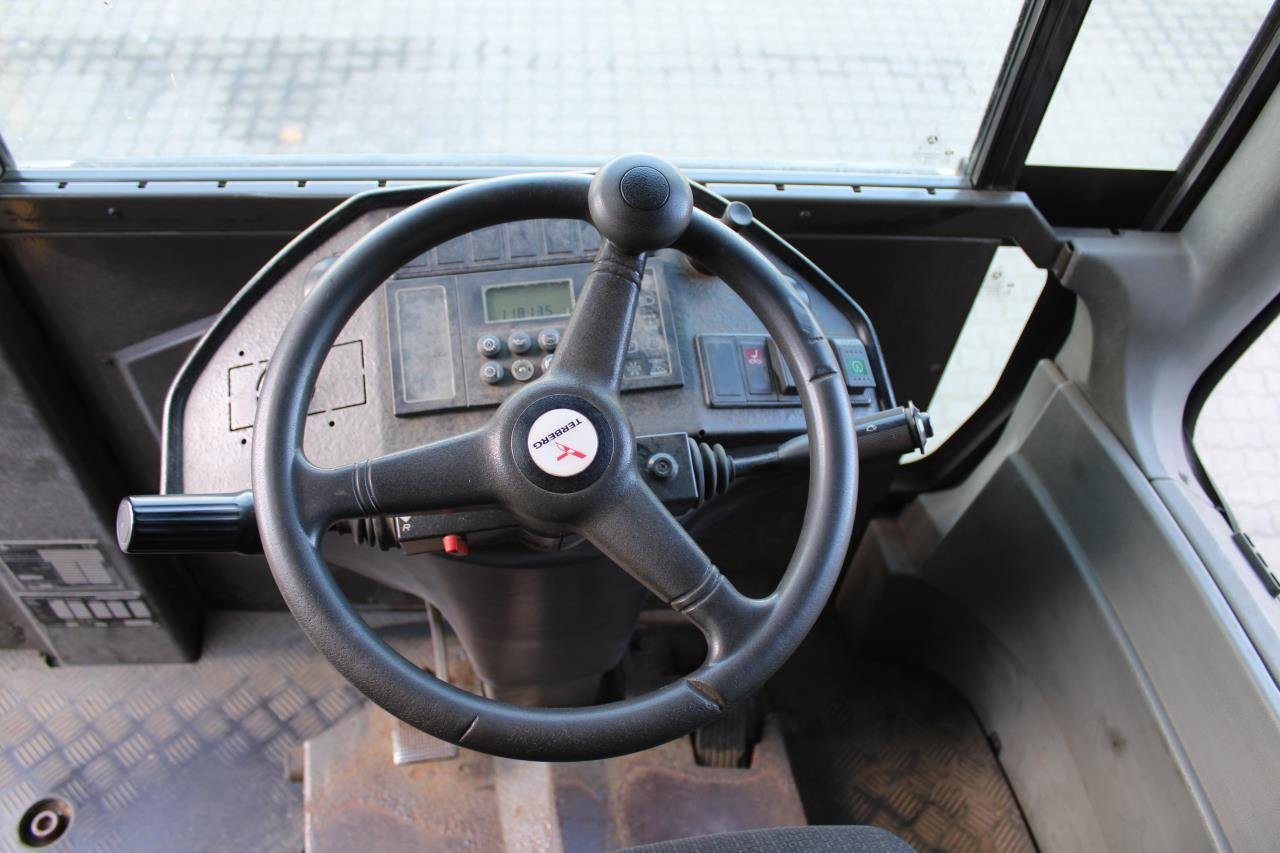 Terberg RT282 - Termināļa traktors: foto 4 Terberg RT282 - Termināļa traktors: foto 4