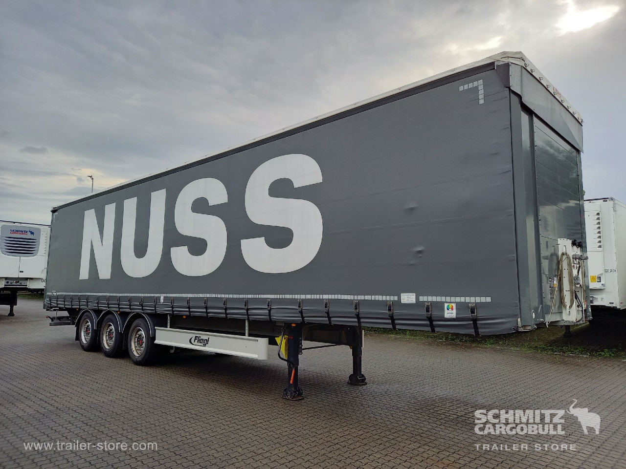 FLIEGL Auflieger Curtainsider Coil - Tenta puspiekabe: foto 1 FLIEGL Auflieger Curtainsider Coil - Tenta puspiekabe: foto 1