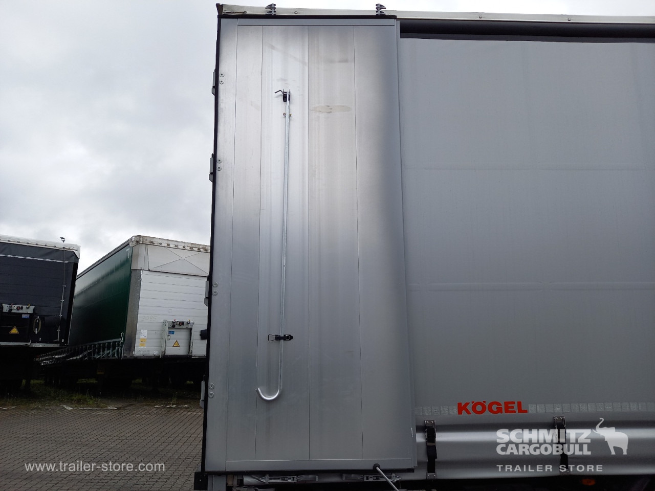 KOEGEL Auflieger Curtainsider Mega - Tenta puspiekabe: foto 3 KOEGEL Auflieger Curtainsider Mega - Tenta puspiekabe: foto 3