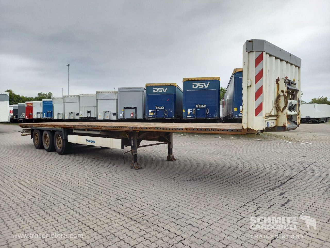 KRONE Auflieger Plateau Standard - Bortu puspiekabe/ Platforma: foto 1 KRONE Auflieger Plateau Standard - Bortu puspiekabe/ Platforma: foto 1