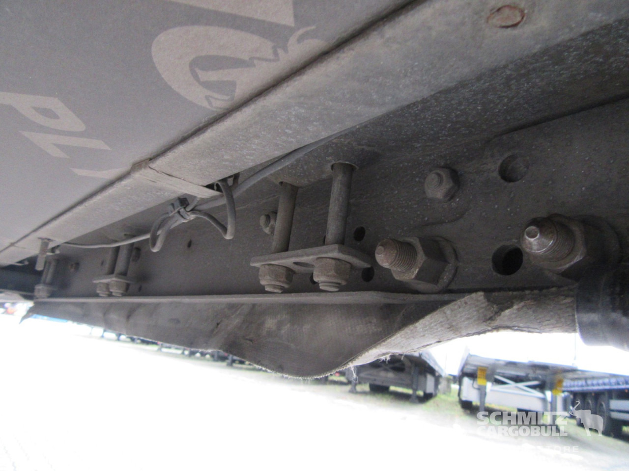 SCHMITZ Auflieger Curtainsider Mega - Tenta puspiekabe: foto 3 SCHMITZ Auflieger Curtainsider Mega - Tenta puspiekabe: foto 3