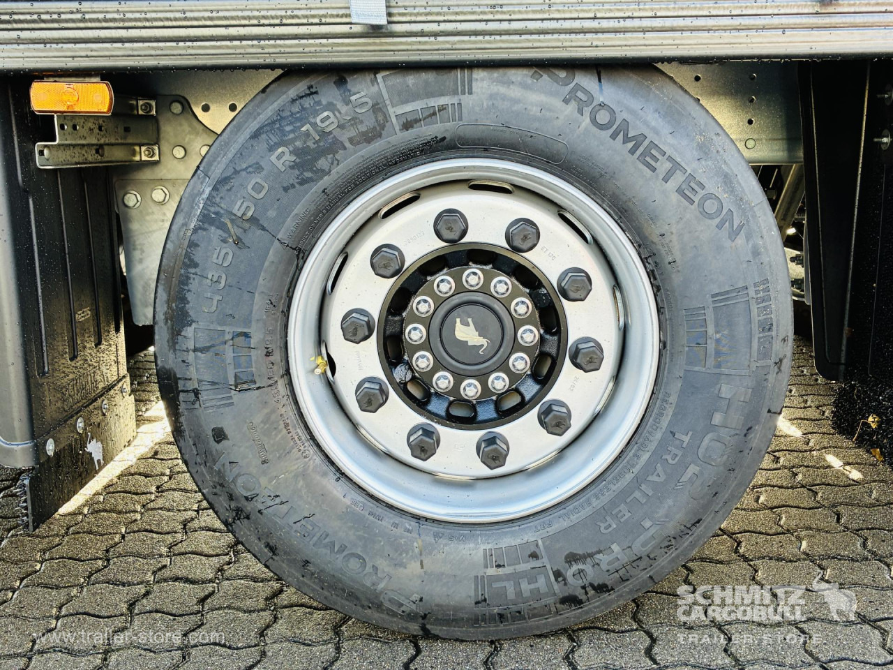 SCHMITZ Auflieger Curtainsider Mega - Tenta puspiekabe: foto 3 SCHMITZ Auflieger Curtainsider Mega - Tenta puspiekabe: foto 3