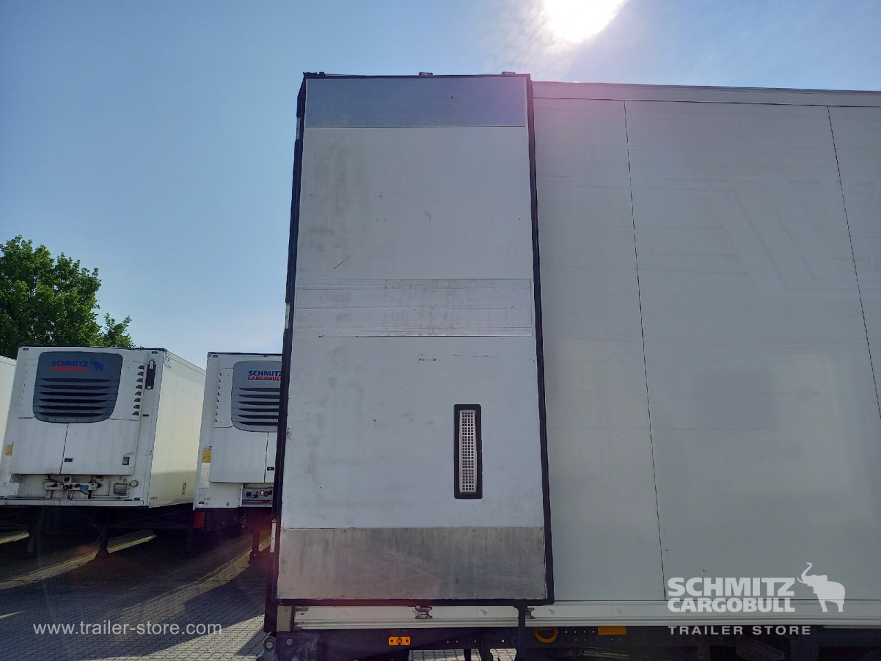 SCHMITZ Auflieger Tiefkühler Fleischhang - Puspiekabe izotermiskais: foto 3 SCHMITZ Auflieger Tiefkühler Fleischhang - Puspiekabe izotermiskais: foto 3