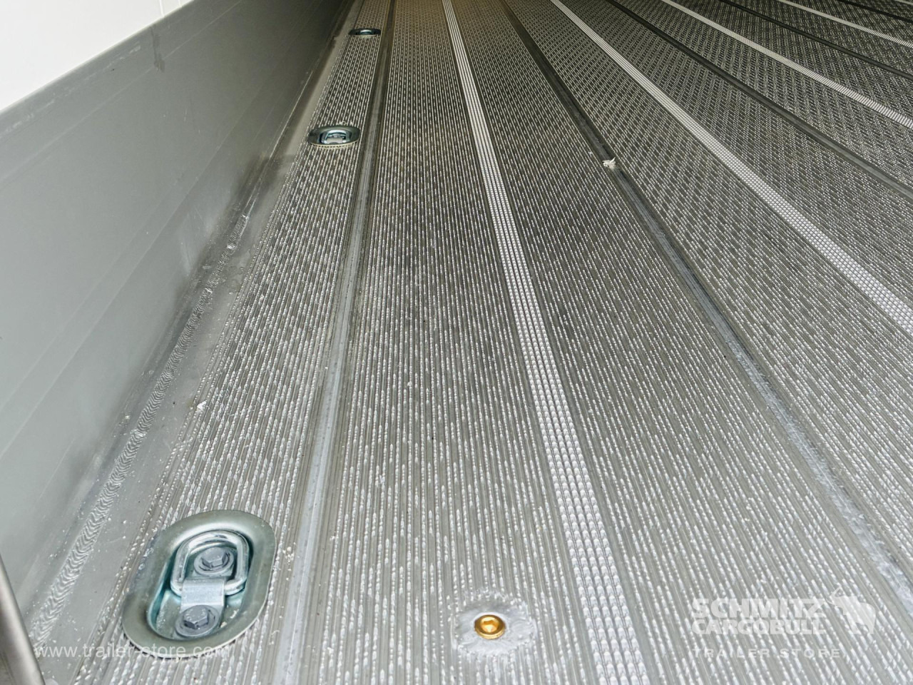SCHMITZ Auflieger Tiefkühler Multitemp Double deck - Puspiekabe izotermiskais: foto 4 SCHMITZ Auflieger Tiefkühler Multitemp Double deck - Puspiekabe izotermiskais: foto 4