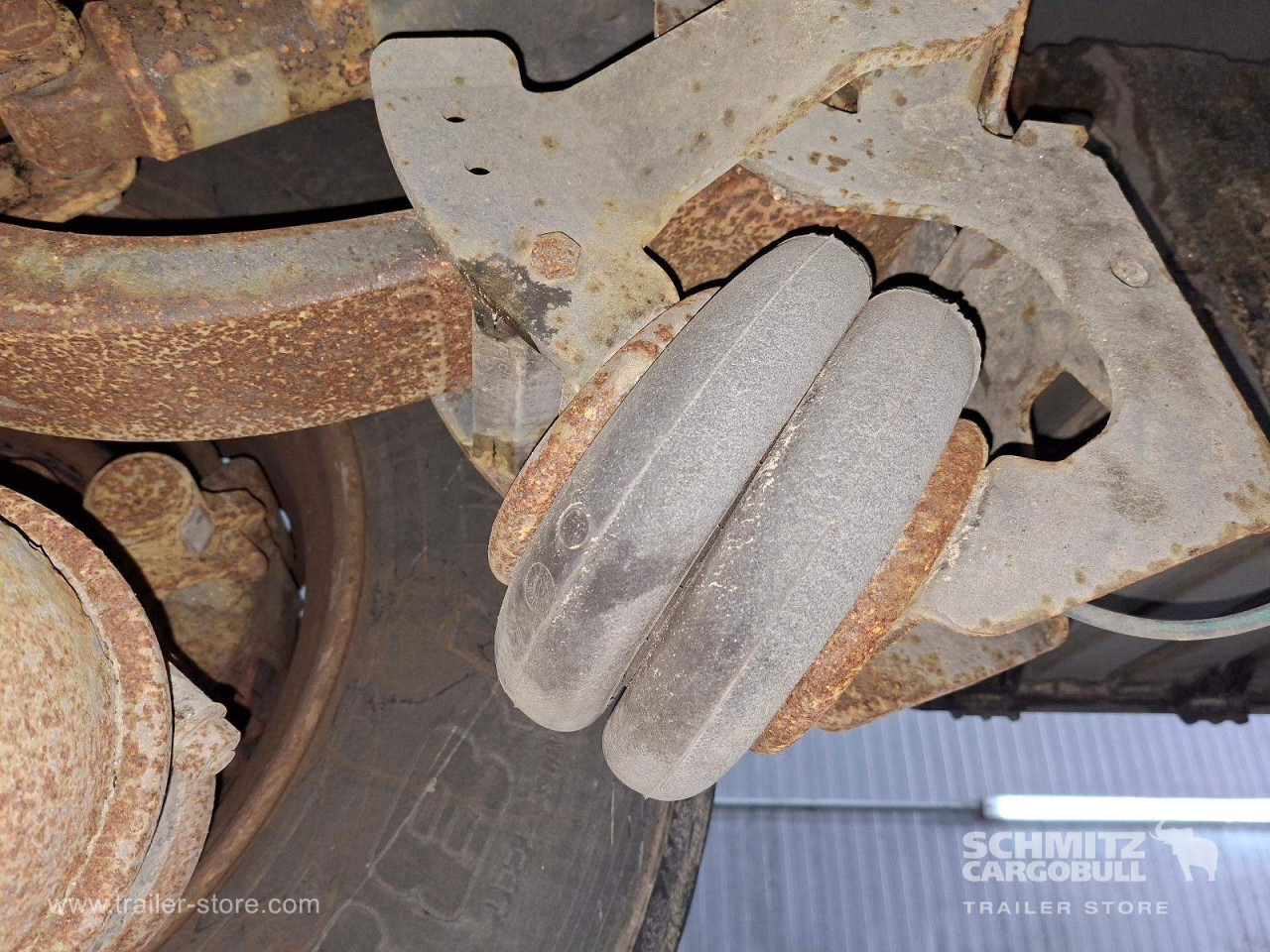 SCHMITZ Auflieger Tiefkühler Multitemp Double deck - Puspiekabe izotermiskais: foto 3 SCHMITZ Auflieger Tiefkühler Multitemp Double deck - Puspiekabe izotermiskais: foto 3