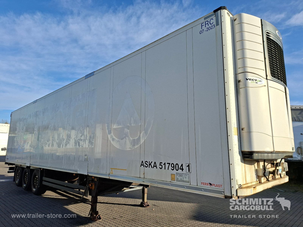 SCHMITZ Auflieger Tiefkühler Multitemp Double deck - Puspiekabe izotermiskais: foto 1 SCHMITZ Auflieger Tiefkühler Multitemp Double deck - Puspiekabe izotermiskais: foto 1