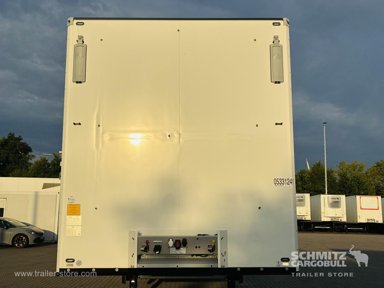 SCHMITZ Auflieger Tiefkühler Multitemp Double deck - Puspiekabe izotermiskais: foto 2 SCHMITZ Auflieger Tiefkühler Multitemp Double deck - Puspiekabe izotermiskais: foto 2