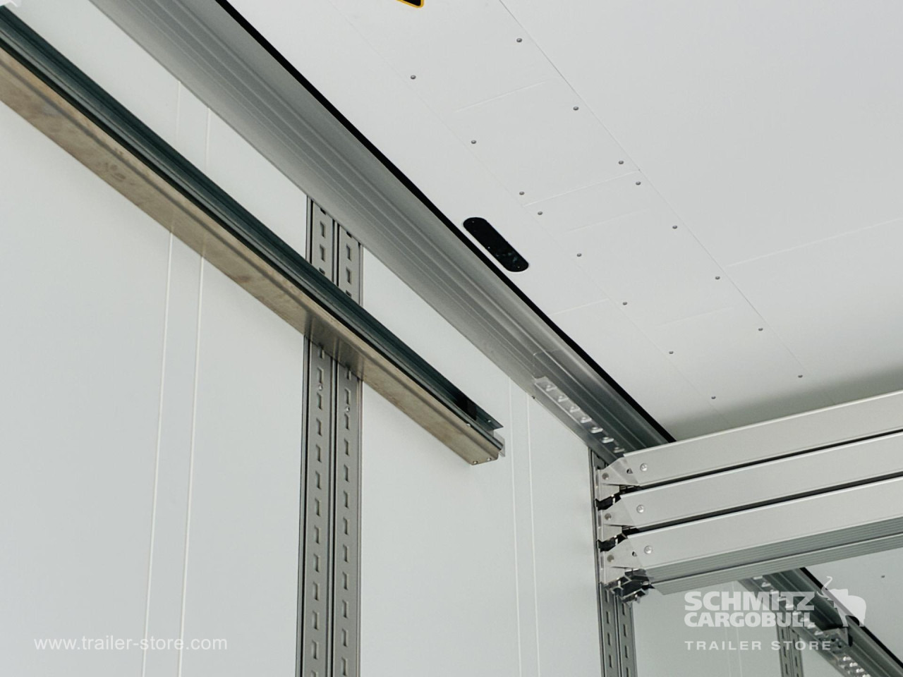 SCHMITZ Auflieger Tiefkühler Standard Double deck - Puspiekabe izotermiskais: foto 4 SCHMITZ Auflieger Tiefkühler Standard Double deck - Puspiekabe izotermiskais: foto 4