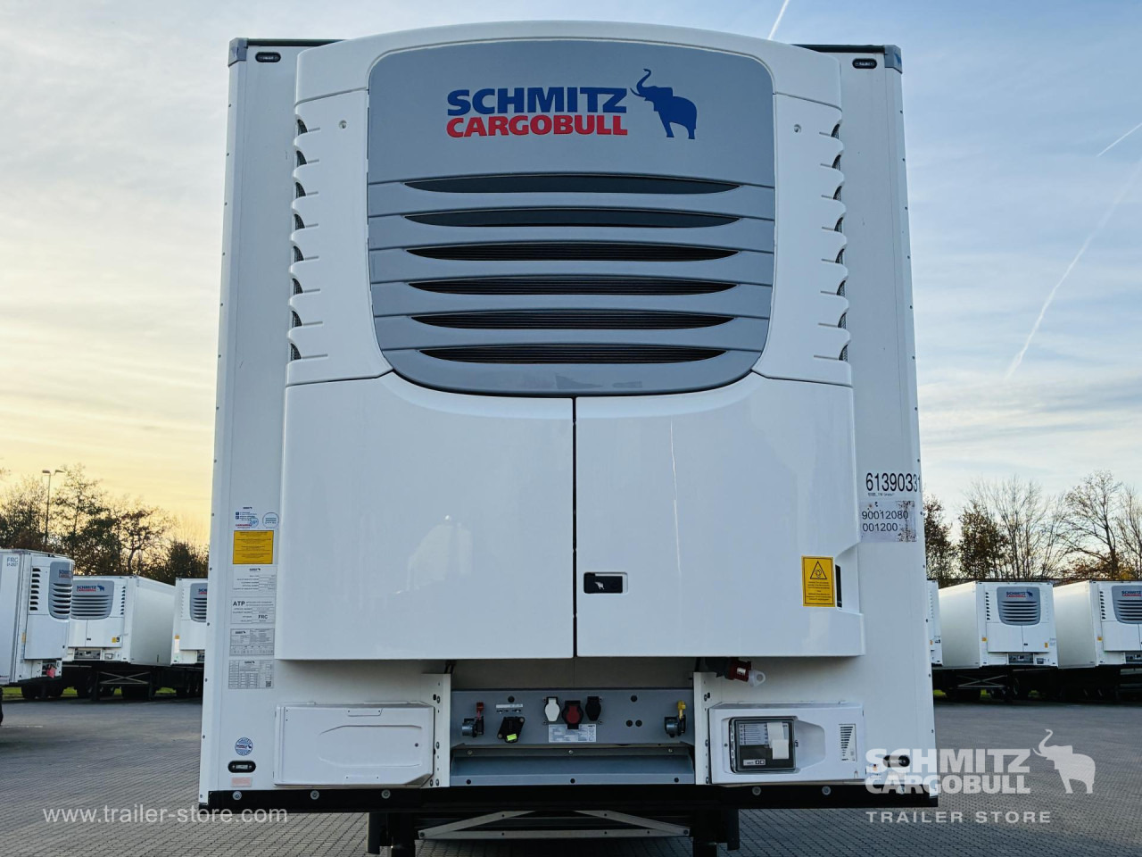 SCHMITZ Auflieger Tiefkühler Standard Double deck - Puspiekabe izotermiskais: foto 2 SCHMITZ Auflieger Tiefkühler Standard Double deck - Puspiekabe izotermiskais: foto 2