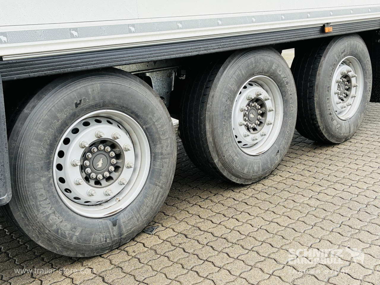 SCHMITZ Auflieger Tiefkühler Standard - Puspiekabe izotermiskais: foto 3 SCHMITZ Auflieger Tiefkühler Standard - Puspiekabe izotermiskais: foto 3