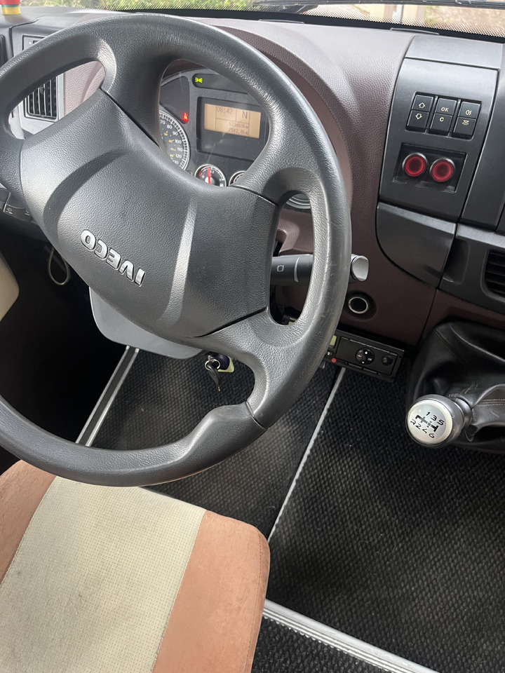 IVECO 100 Calipso New Car - Mikroautobuss, Pasažieru furgons: foto 5 IVECO 100 Calipso New Car - Mikroautobuss, Pasažieru furgons: foto 5