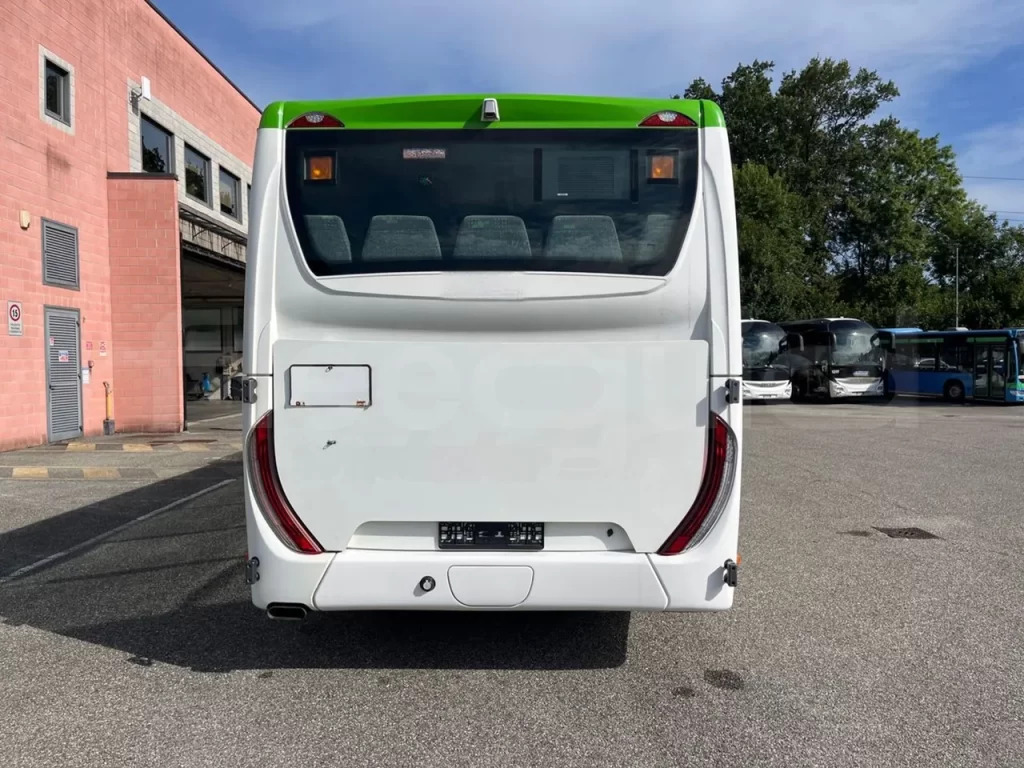 N.1 IVECO CROSSWAY LE – Anno 2014 - Piepilsētas autobuss: foto 3 N.1 IVECO CROSSWAY LE – Anno 2014 - Piepilsētas autobuss: foto 3