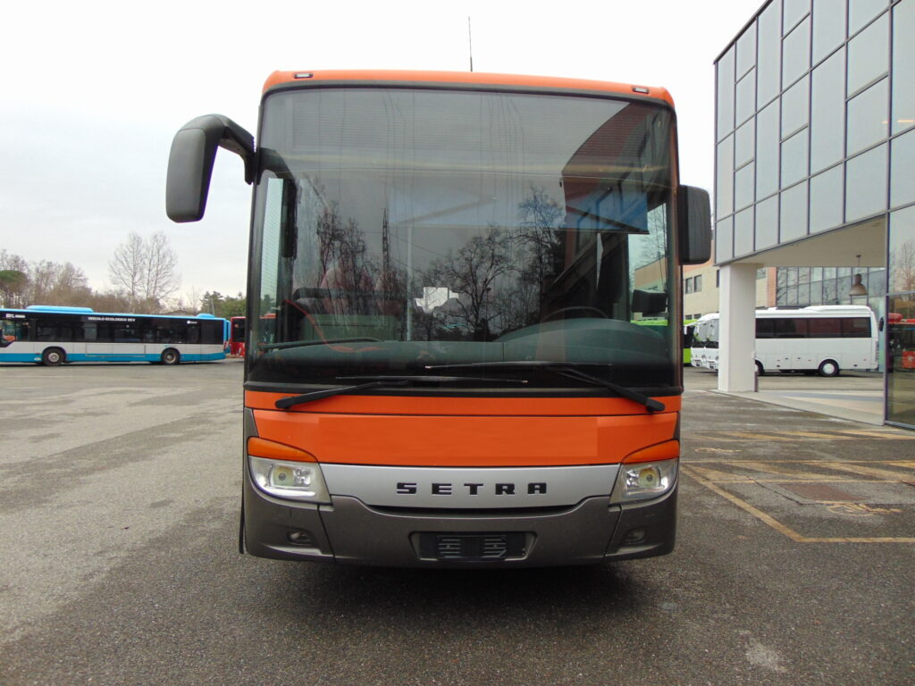 N.1 SETRA S 417 UL – Anno 2009 - Piepilsētas autobuss: foto 2 N.1 SETRA S 417 UL – Anno 2009 - Piepilsētas autobuss: foto 2