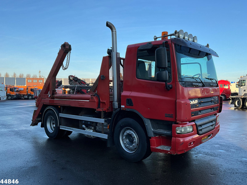 DAF FA 75 CF 310 Euro 5 Hyva 14 Ton portaalarmsysteem - Būvgružu konteineru vedējs: foto 2 DAF FA 75 CF 310 Euro 5 Hyva 14 Ton portaalarmsysteem - Būvgružu konteineru vedējs: foto 2