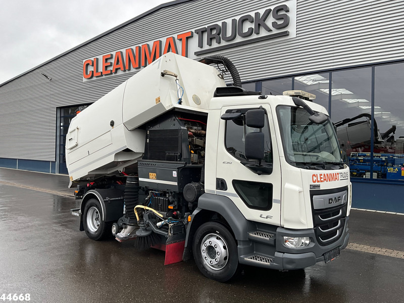 DAF FA LF 230 Euro 6 Johnston VT652 Just 87.278 km! - Ielu tīrīšanas mašīna: foto 1 DAF FA LF 230 Euro 6 Johnston VT652 Just 87.278 km! - Ielu tīrīšanas mašīna: foto 1