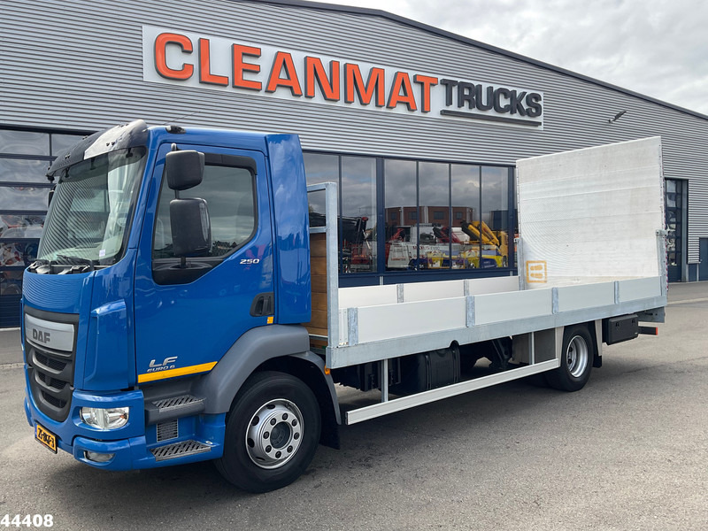 DAF FA LF 250 Euro 6 Autotransporter met laadklep - Autovedējs: foto 1 DAF FA LF 250 Euro 6 Autotransporter met laadklep - Autovedējs: foto 1