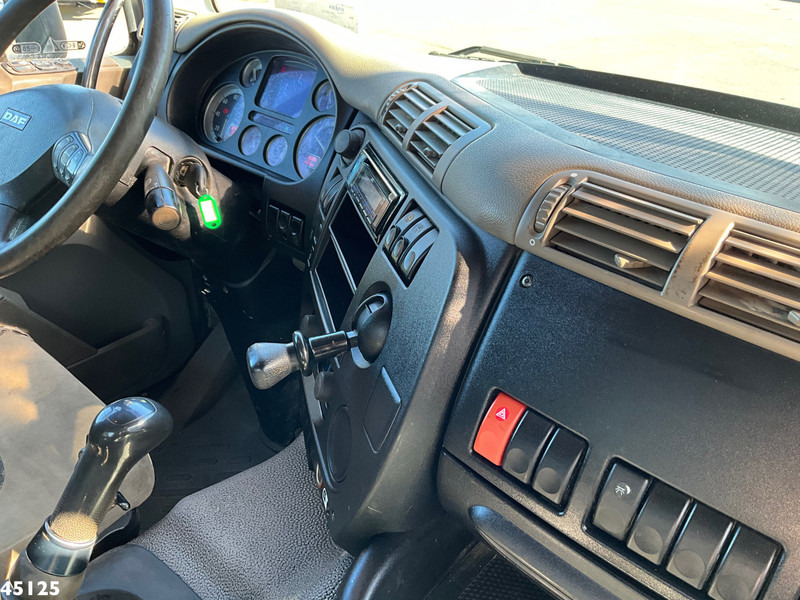 Pacēlājs ar āķi, Kravas auto ar manipulatoru DAF FAD 85 CF 460 8x4 Hiab 16 Tonmeter laadkraan: foto 16 Pacēlājs ar āķi, Kravas auto ar manipulatoru DAF FAD 85 CF 460 8x4 Hiab 16 Tonmeter laadkraan: foto 16