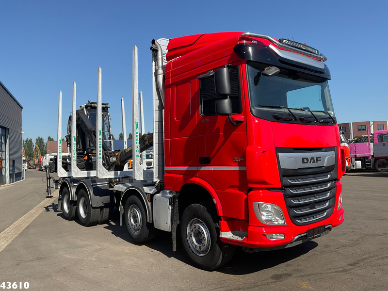 DAF FAD XF 530 8x4 Holzkran - Kravas auto ar manipulatoru: foto 4 DAF FAD XF 530 8x4 Holzkran - Kravas auto ar manipulatoru: foto 4