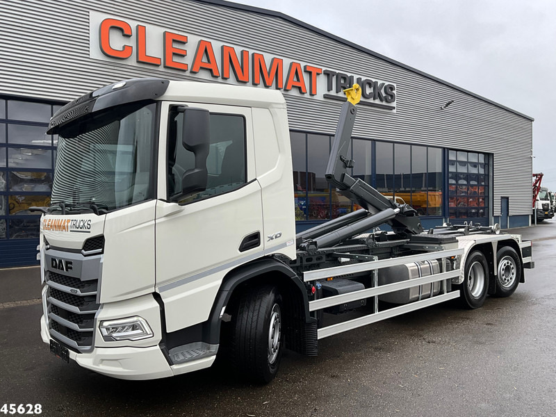 DAF FAN XD 450 Euro 6 Hyva 26 Ton haakarmsysteem - Pacēlājs ar āķi: foto 1 DAF FAN XD 450 Euro 6 Hyva 26 Ton haakarmsysteem - Pacēlājs ar āķi: foto 1