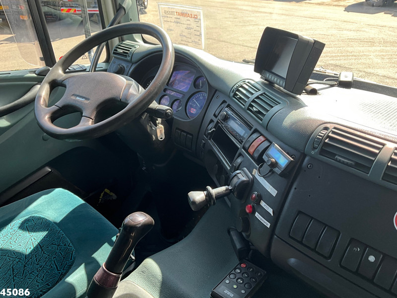 Interior photo 1: DAF FAS 85 CF 340 Manual Hiab 12 Tonmeter laadkraan līzingu DAF FAS 85 CF 340 Manual Hiab 12 Tonmeter laadkraan