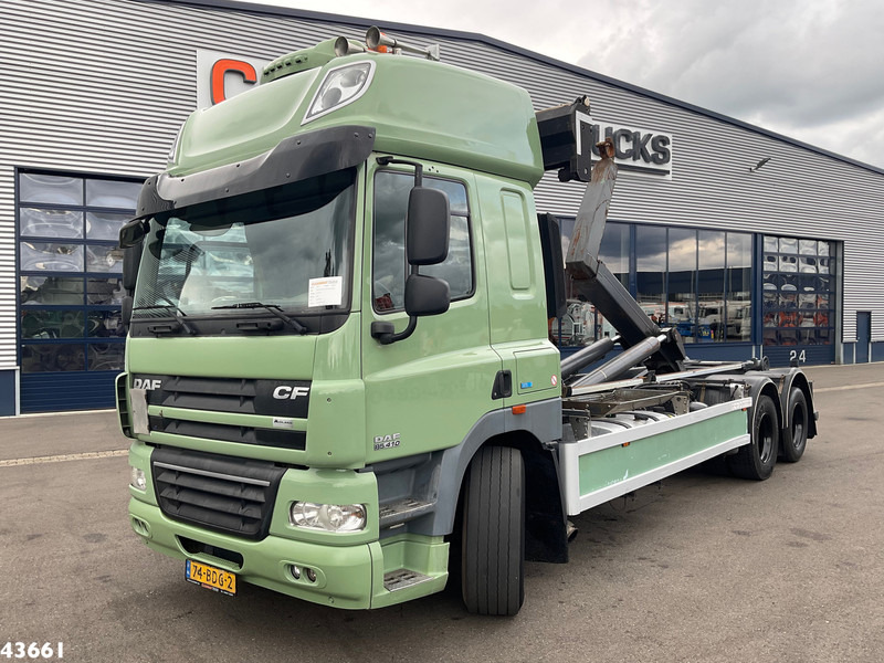 DAF FAS 85 CF 410 VDL 21 Ton haakarmsysteem - Pacēlājs ar āķi: foto 1 DAF FAS 85 CF 410 VDL 21 Ton haakarmsysteem - Pacēlājs ar āķi: foto 1