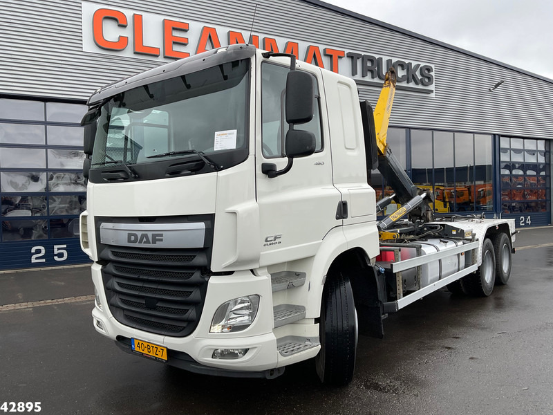 DAF FAS CF 460 Euro 6 Palfinger haakarmsysteem - Pacēlājs ar āķi: foto 1 DAF FAS CF 460 Euro 6 Palfinger haakarmsysteem - Pacēlājs ar āķi: foto 1