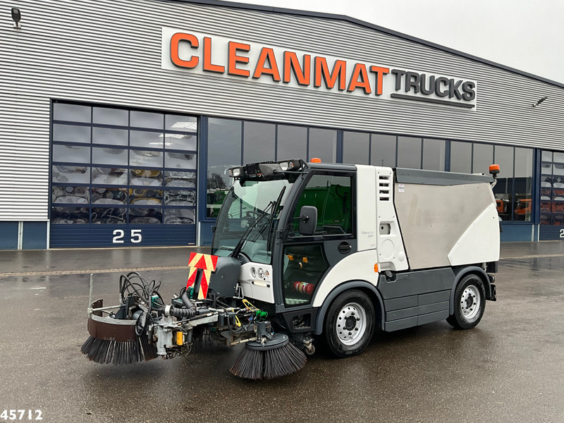 Hako CityMaster 2200 Euro 6 Just 19.762 km! - Ielu tīrīšanas mašīna: foto 3 Hako CityMaster 2200 Euro 6 Just 19.762 km! - Ielu tīrīšanas mašīna: foto 3