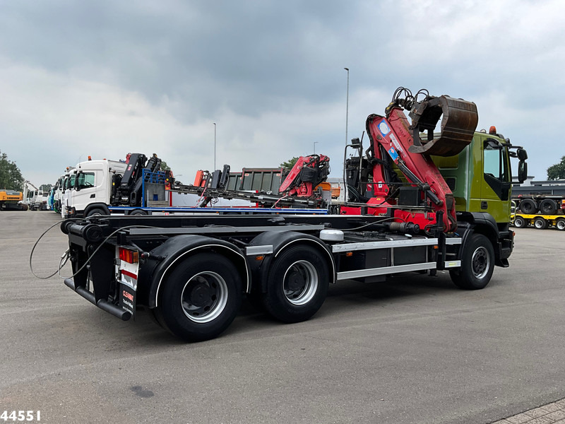 Iveco AD260T41 6x4 HMF 16 Tonmeter Z-kraan - Kravas automašīna - kabeļu sistēma, Kravas auto ar manipulatoru: foto 5 Iveco AD260T41 6x4 HMF 16 Tonmeter Z-kraan - Kravas automašīna - kabeļu sistēma, Kravas auto ar manipulatoru: foto 5