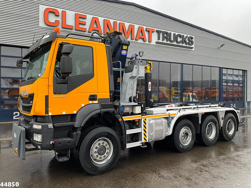 Iveco Trakker AD380T41W 8x6 Euro 6 HMF 19 Tonmeter Z-kraan līzingu Iveco Trakker AD380T41W 8x6 Euro 6 HMF 19 Tonmeter Z-kraan: foto 6