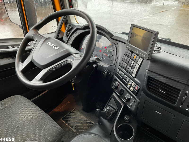 Iveco Trakker AD380T41W 8x6 Euro 6 HMF 19 Tonmeter Z-kraan līzingu Iveco Trakker AD380T41W 8x6 Euro 6 HMF 19 Tonmeter Z-kraan: foto 16