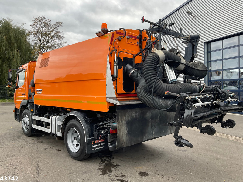 Mercedes-Benz ATEGO 1523 Faun VIAJET 6 R/HS Wegdekreiniger Just 14.776 km! - Ielu tīrīšanas mašīna: foto 4 Mercedes-Benz ATEGO 1523 Faun VIAJET 6 R/HS Wegdekreiniger Just 14.776 km! - Ielu tīrīšanas mašīna: foto 4