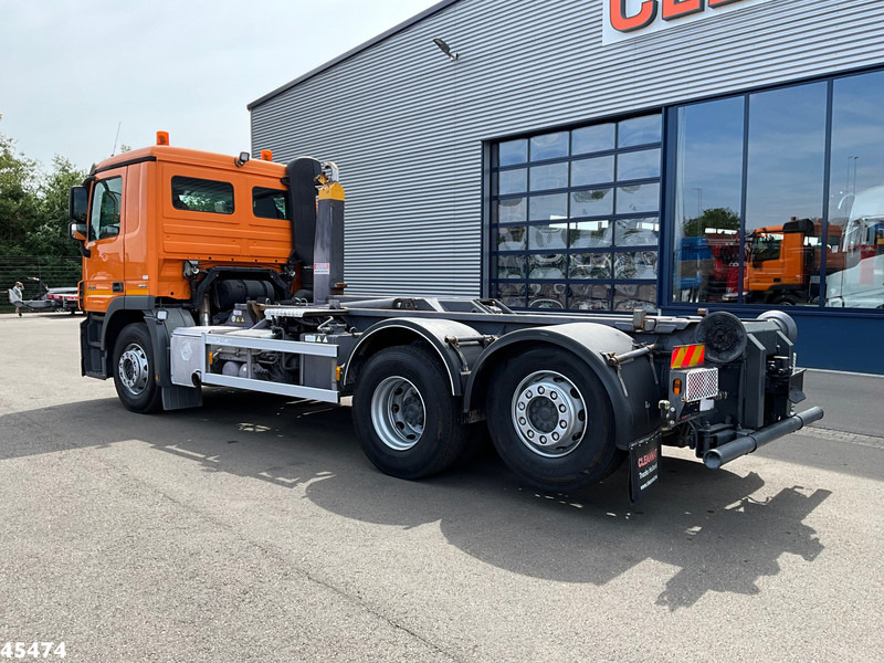 Mercedes-Benz Actros 2541 6x2 VDL 20 Ton haakarmsysteem - Pacēlājs ar āķi: foto 2 Mercedes-Benz Actros 2541 6x2 VDL 20 Ton haakarmsysteem - Pacēlājs ar āķi: foto 2