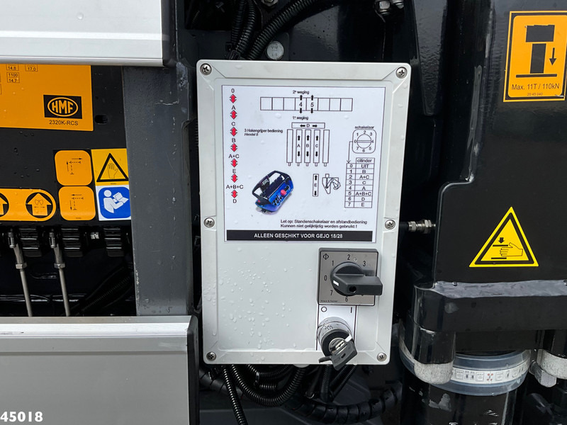 Jaunā Pacēlājs ar āķi, Kravas auto ar manipulatoru Mercedes-Benz Actros 2543 HMF 23 Tonmeter laadkraan: foto 9
