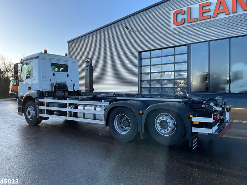 Mercedes-Benz Actros 2643 VDL 21 Ton haakarmsysteem - Pacēlājs ar āķi: foto 5 Mercedes-Benz Actros 2643 VDL 21 Ton haakarmsysteem - Pacēlājs ar āķi: foto 5