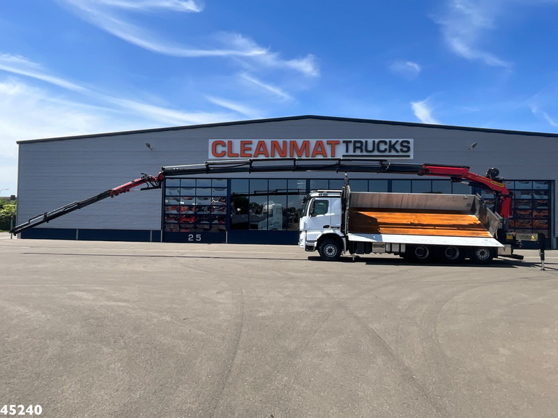 Mercedes-Benz Arocs 3251 8x4 Euro 6 Retarder Palfinger 34 Tonmeter laadkraan + Fly-Jib Just 146.766 km! - Kravas automašīna pašizgāzējs, Kravas auto ar manipulatoru: foto 1 Mercedes-Benz Arocs 3251 8x4 Euro 6 Retarder Palfinger 34 Tonmeter laadkraan + Fly-Jib Just 146.766 km! - Kravas automašīna pašizgāzējs, Kravas auto ar manipulatoru: foto 1