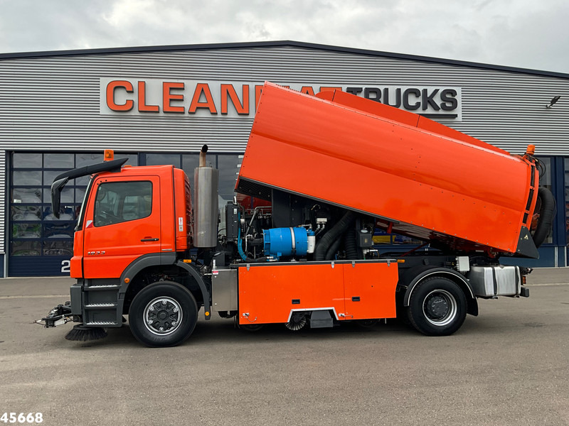Mercedes-Benz Axor 1833 4x4 Schörling SORF Schienenreinigungs/Railway sweeper Just 38.680 Km! - Ielu tīrīšanas mašīna: foto 2 Mercedes-Benz Axor 1833 4x4 Schörling SORF Schienenreinigungs/Railway sweeper Just 38.680 Km! - Ielu tīrīšanas mašīna: foto 2
