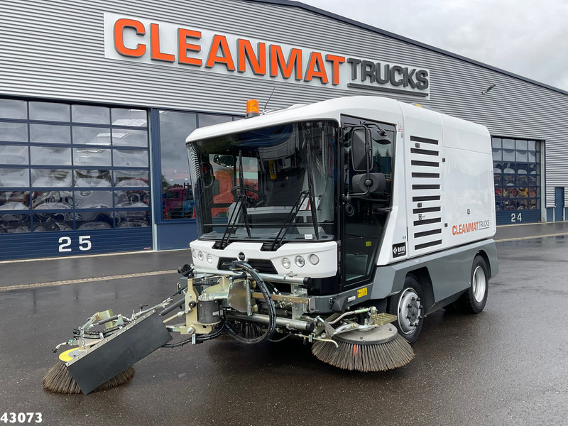 Ravo 540 STH Euro 6 with 3-rd brush - Ielu tīrīšanas mašīna: foto 2 Ravo 540 STH Euro 6 with 3-rd brush - Ielu tīrīšanas mašīna: foto 2