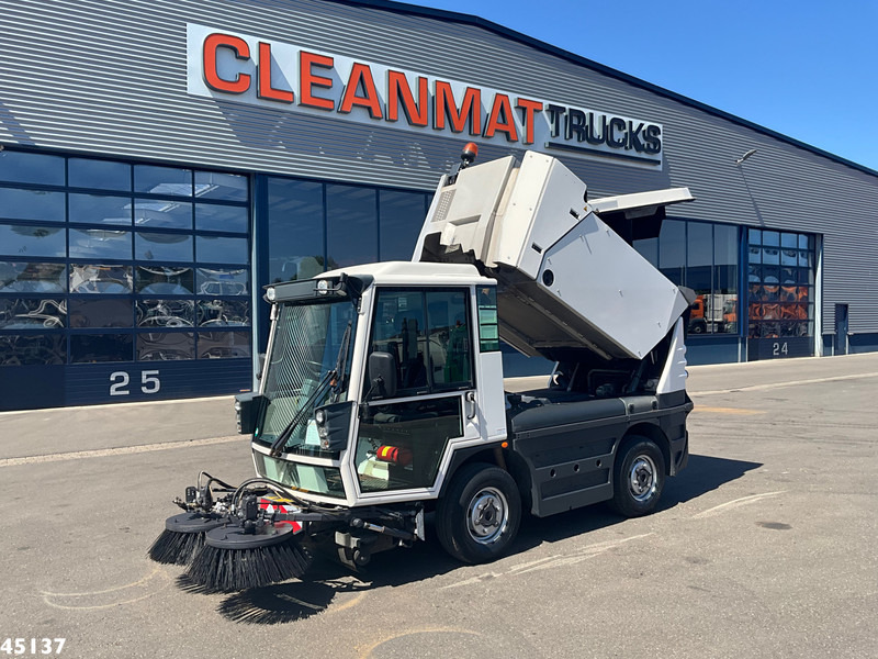 Schmidt Swingo Compact 200 Euro 6 - Ielu tīrīšanas mašīna: foto 1 Schmidt Swingo Compact 200 Euro 6 - Ielu tīrīšanas mašīna: foto 1