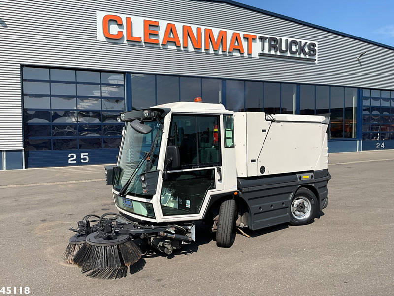 Schmidt Swingo Compact 200 Euro 6 - Ielu tīrīšanas mašīna: foto 2 Schmidt Swingo Compact 200 Euro 6 - Ielu tīrīšanas mašīna: foto 2