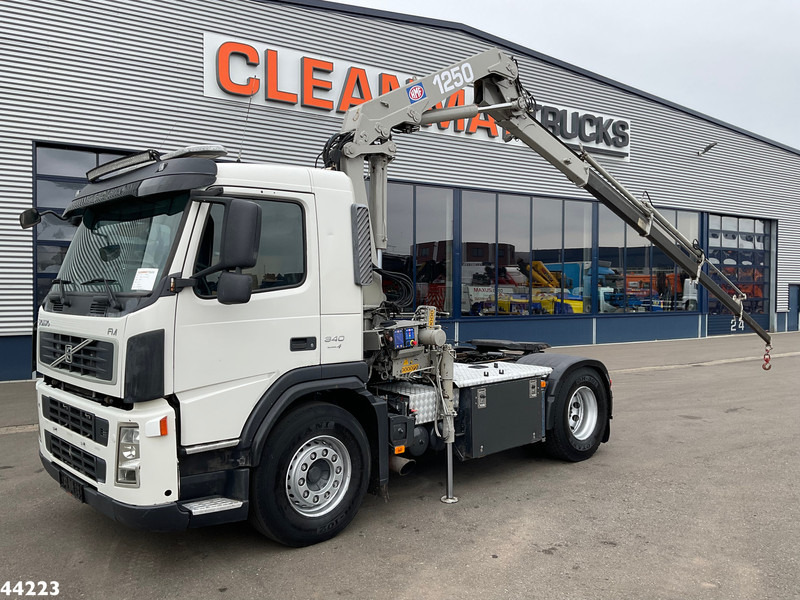 Volvo FM 340 HMF 12 Tonmeter laadkraan - Vilcējs: foto 1 Volvo FM 340 HMF 12 Tonmeter laadkraan - Vilcējs: foto 1