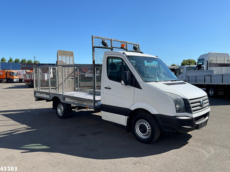Volkswagen Crafter 35 2.0 Manual met Oprijramp - Bortu kravas automašīna/ Platforma: foto 4 Volkswagen Crafter 35 2.0 Manual met Oprijramp - Bortu kravas automašīna/ Platforma: foto 4