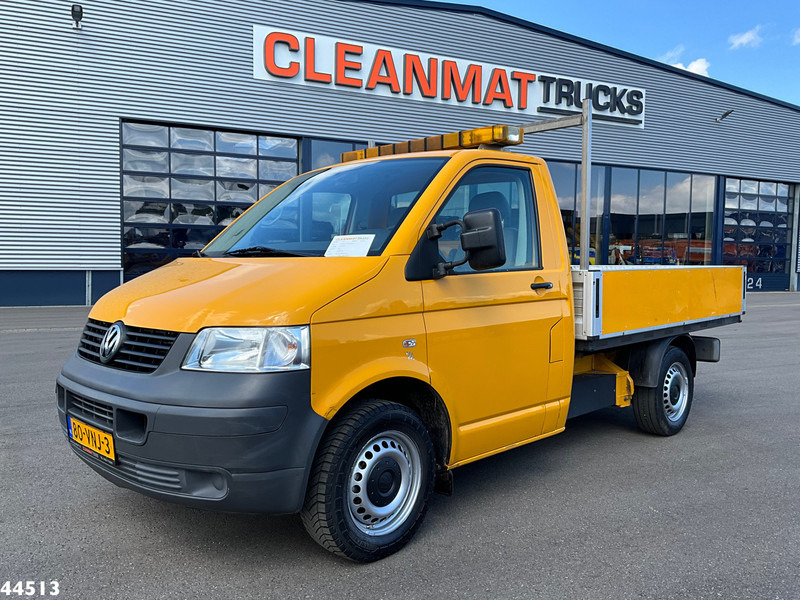 Volkswagen Transporter 2.0 300 Manual - Bortu kravas automašīna/ Platforma: foto 1 Volkswagen Transporter 2.0 300 Manual - Bortu kravas automašīna/ Platforma: foto 1