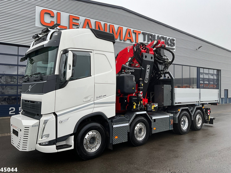 Volvo FH 540 8x2 Fassi 145 Tonmeter laadkraan + Fly-JIb Just 7.187 Km! Demo voertuig! - Kravas auto ar manipulatoru: foto 3 Volvo FH 540 8x2 Fassi 145 Tonmeter laadkraan + Fly-JIb Just 7.187 Km! Demo voertuig! - Kravas auto ar manipulatoru: foto 3