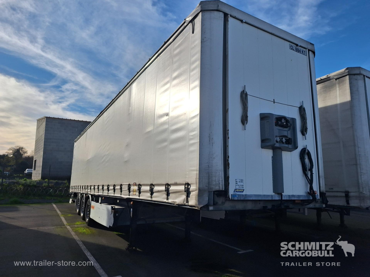 FRUEHAUF Curtainsider Standard Taillift - Tenta puspiekabe: foto 1 FRUEHAUF Curtainsider Standard Taillift - Tenta puspiekabe: foto 1