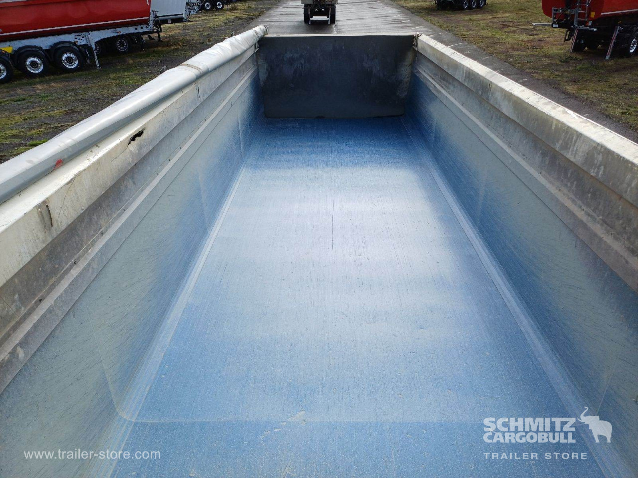 SCHMITZ Auflieger Kipper Alukastenmulde 24m³ - Puspiekabe pašizgāzējs: foto 5 SCHMITZ Auflieger Kipper Alukastenmulde 24m³ - Puspiekabe pašizgāzējs: foto 5