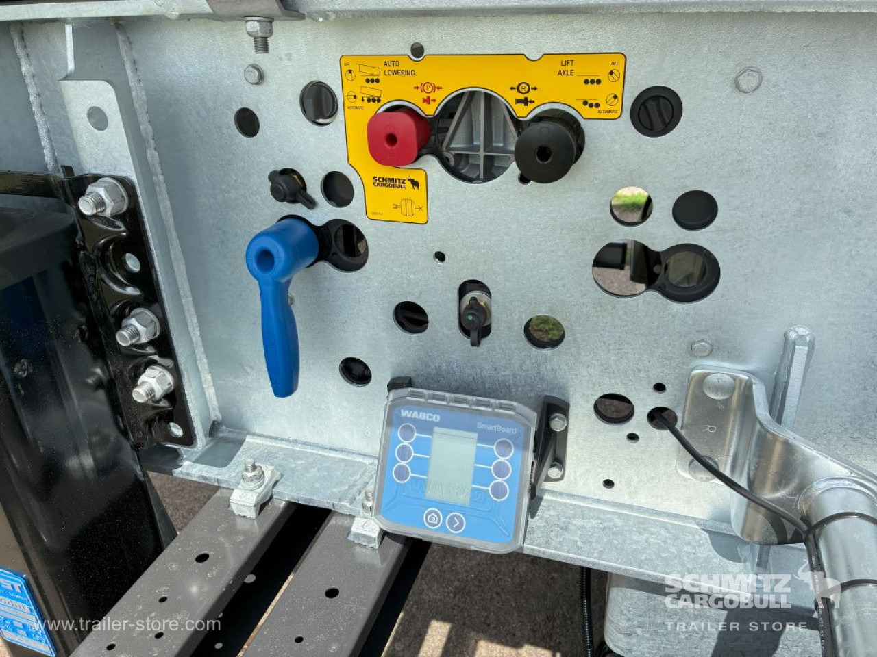 SCHMITZ Auflieger Kipper Stahlrundmulde 29m³ - Puspiekabe pašizgāzējs: foto 4 SCHMITZ Auflieger Kipper Stahlrundmulde 29m³ - Puspiekabe pašizgāzējs: foto 4