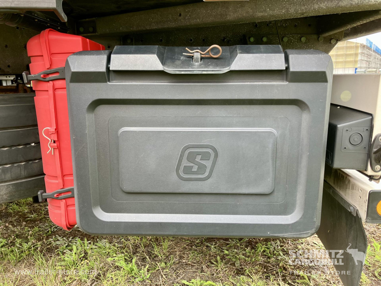 SCHMITZ Auflieger Tiefkühler Standard Double deck - Puspiekabe izotermiskais: foto 4 SCHMITZ Auflieger Tiefkühler Standard Double deck - Puspiekabe izotermiskais: foto 4