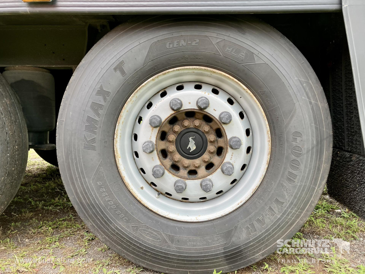 SCHMITZ Auflieger Tiefkühler Standard Double deck - Puspiekabe izotermiskais: foto 3 SCHMITZ Auflieger Tiefkühler Standard Double deck - Puspiekabe izotermiskais: foto 3