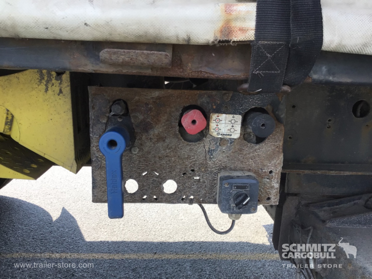 KRONE Platform Standard - Bortu puspiekabe/ Platforma: foto 2 KRONE Platform Standard - Bortu puspiekabe/ Platforma: foto 2